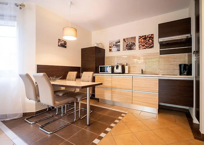 Bezowy Sun Seasons 24 W Karpaczu Z Parkingiem I Balkonem By Renters * Karpacz